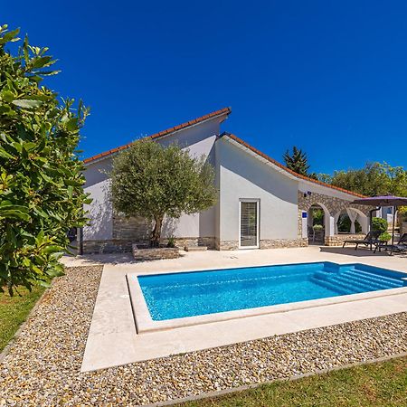 Holiday House Kai With Private Pool Pinezići Eksteriør bilde