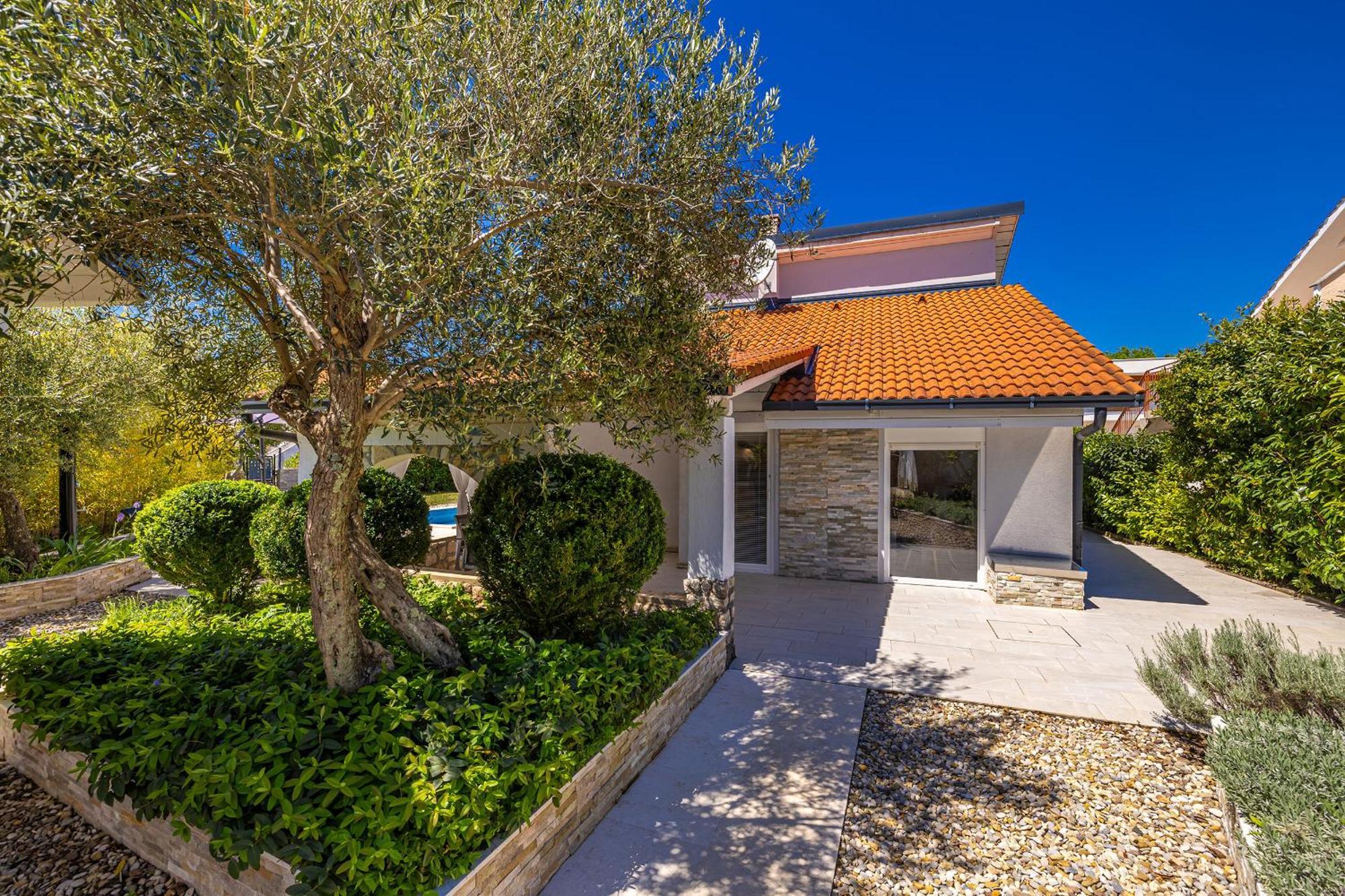 Holiday House Kai With Private Pool Pinezići Eksteriør bilde